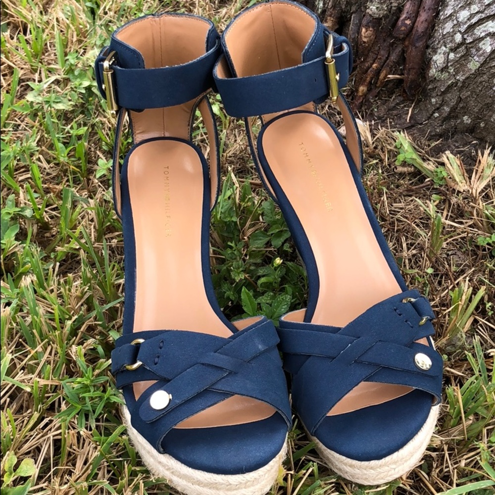 Shoes - Picture 3 of 3
